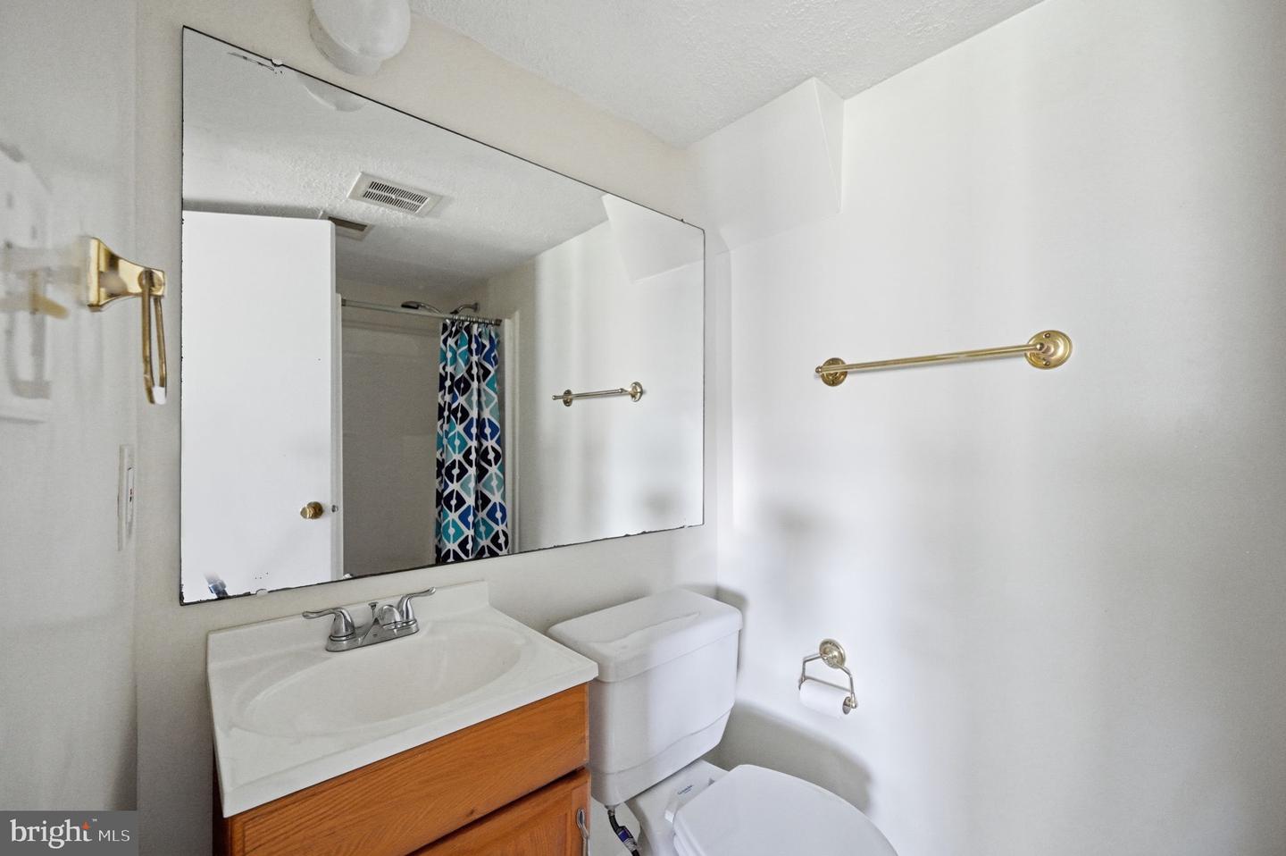 6251 Parallel Ln Property Photo 4