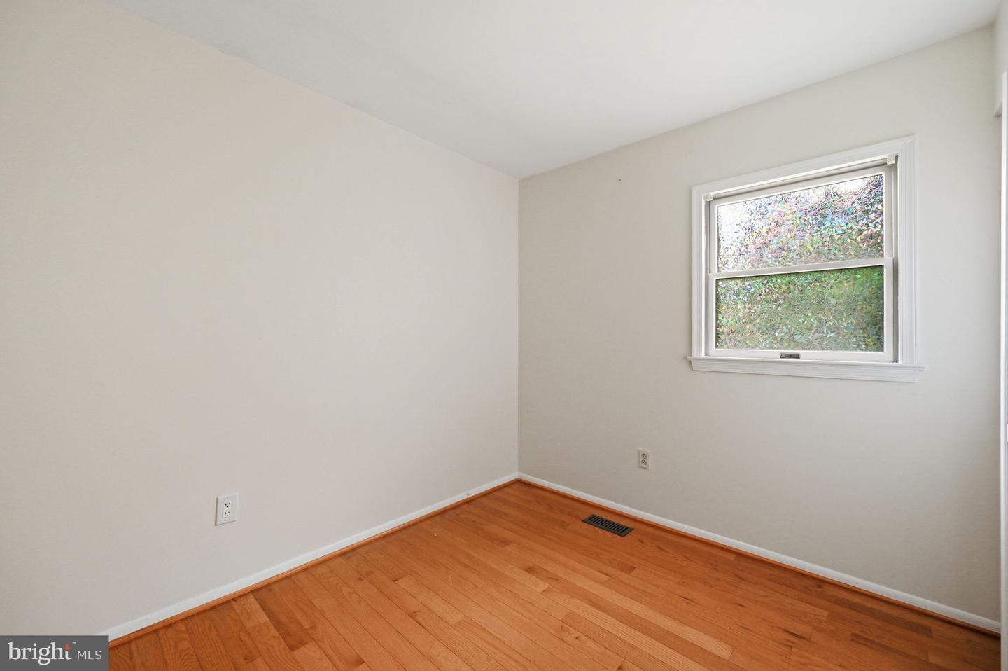 6251 Parallel Ln Property Photo 18