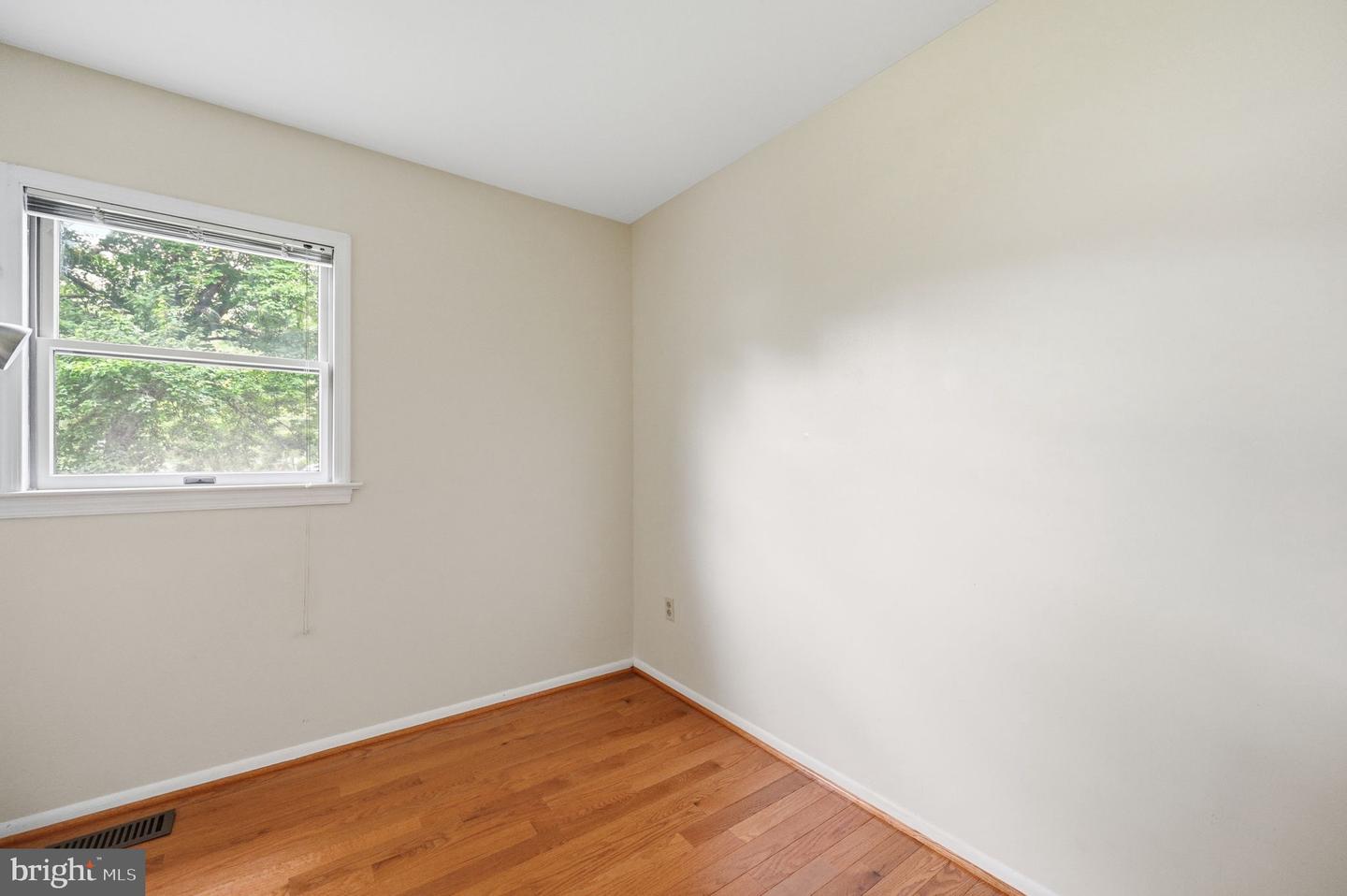 6251 Parallel Ln Property Photo 20