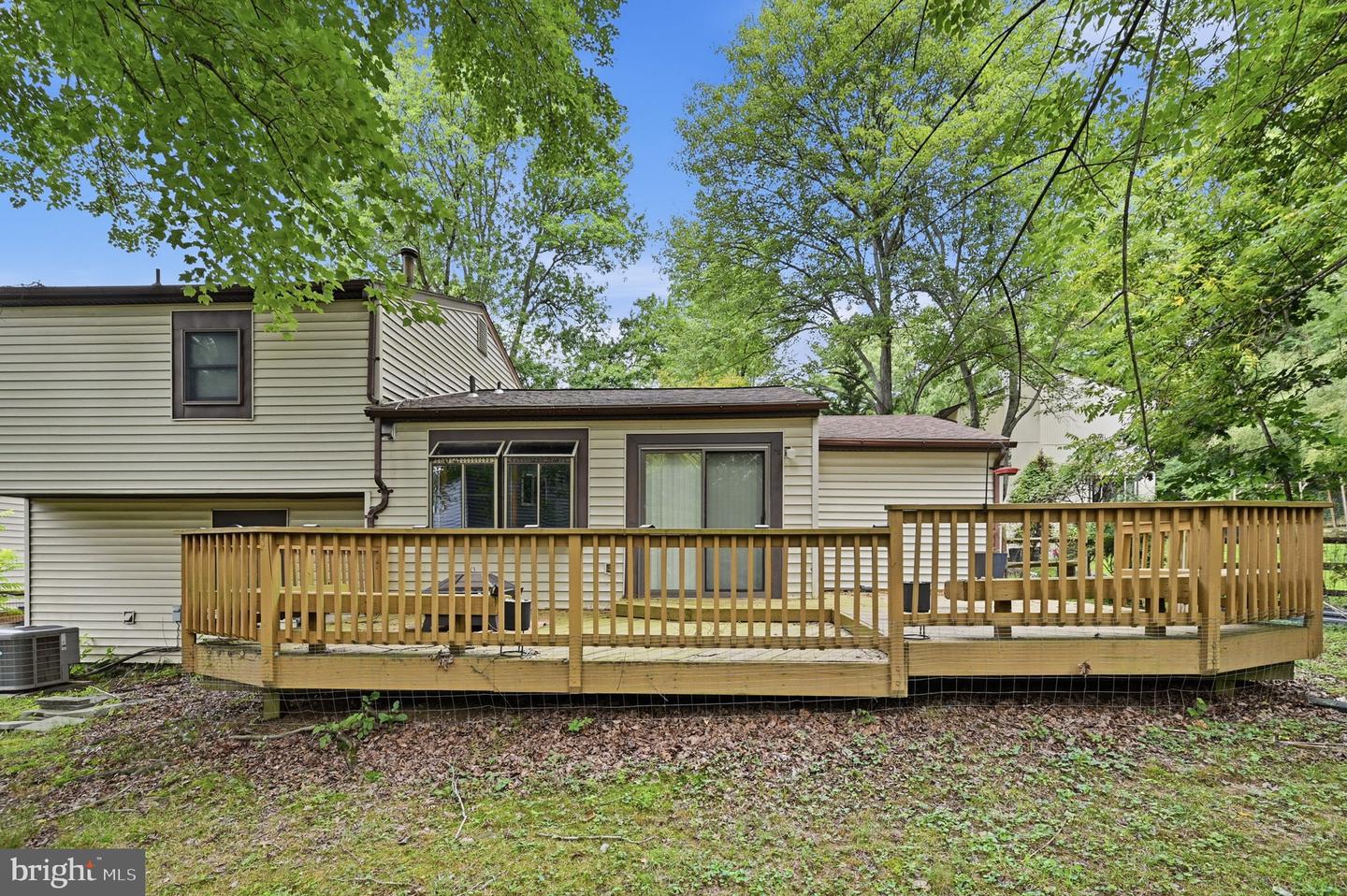6251 Parallel Ln Property Photo 23