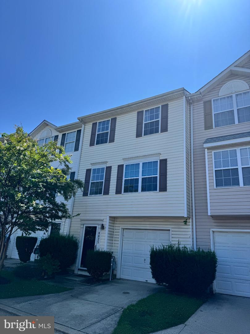 8825 Goose Landing Cir #8825 Property Photo 1