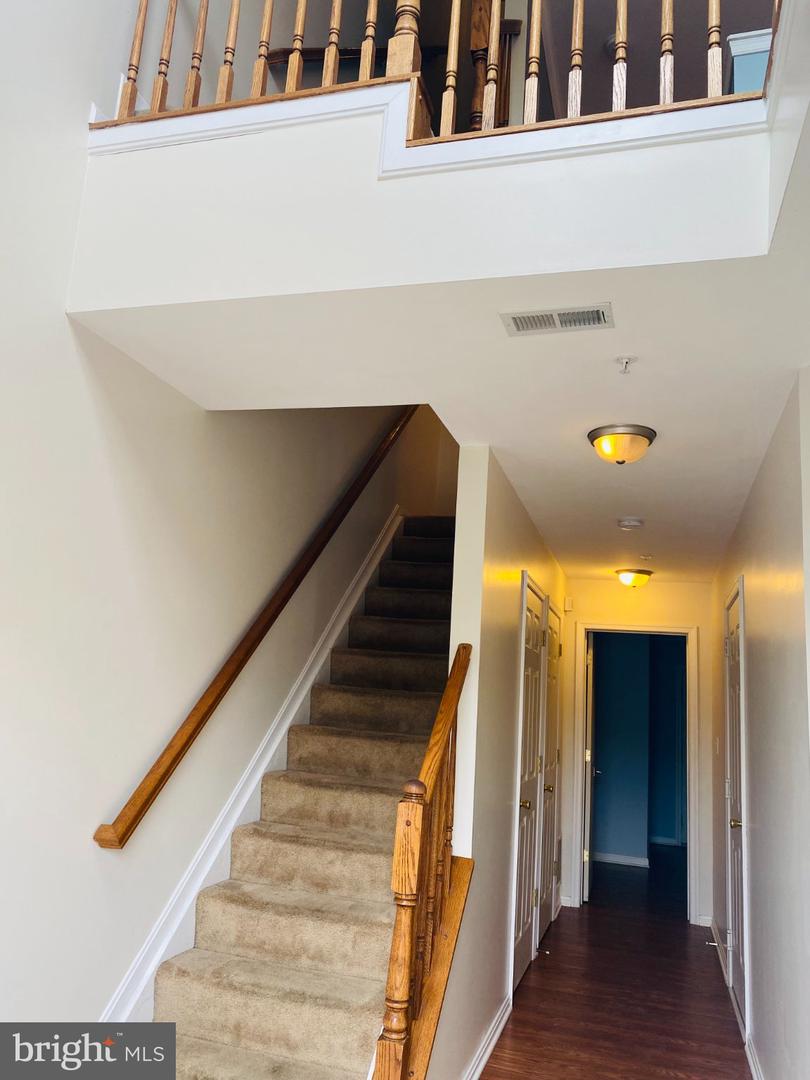 8825 Goose Landing Cir #8825 Property Photo 2
