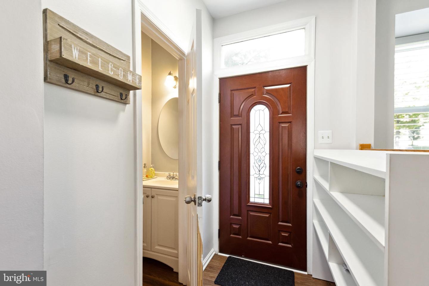 9525 Clocktower Ln Property Photo 2