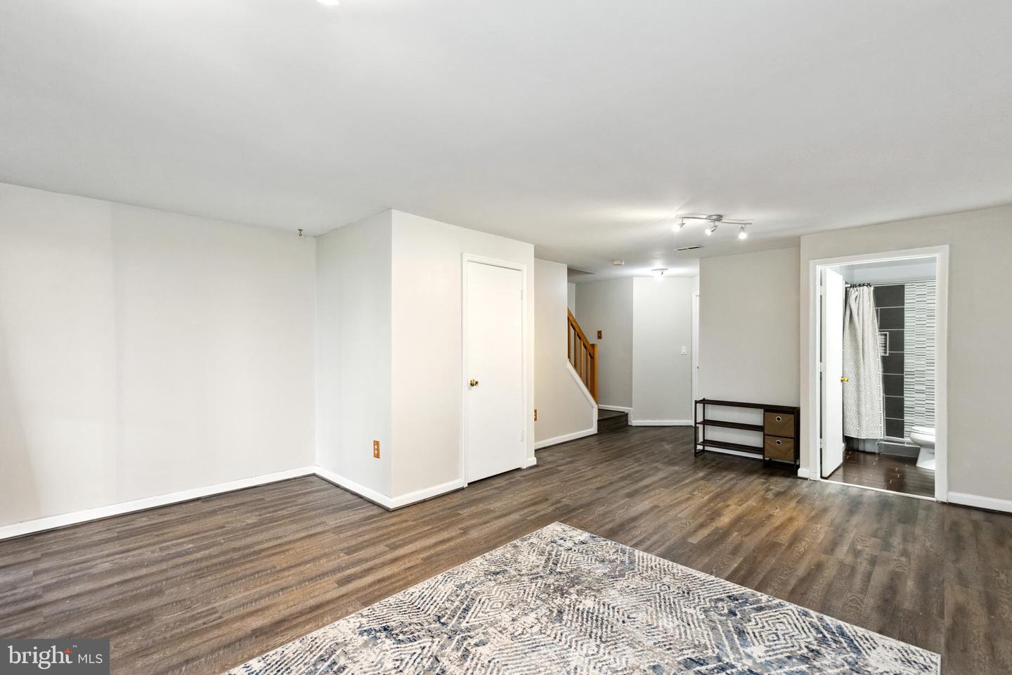 9525 Clocktower Ln Property Photo 15