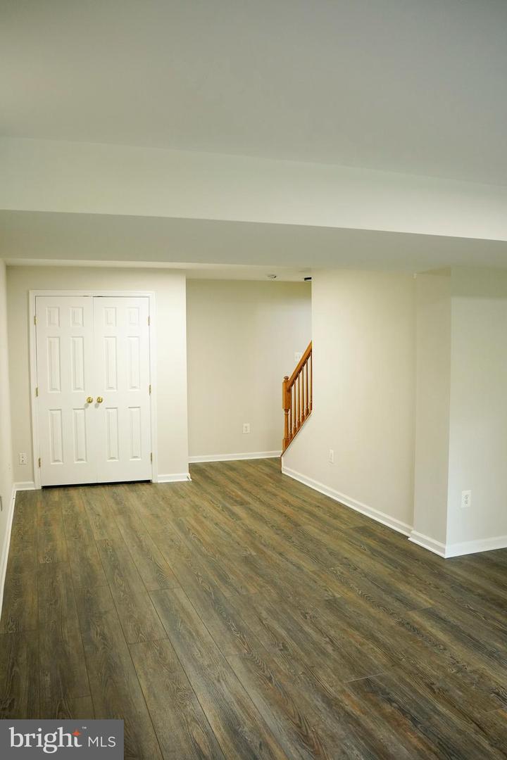 9013 Melody Dr Property Photo 5