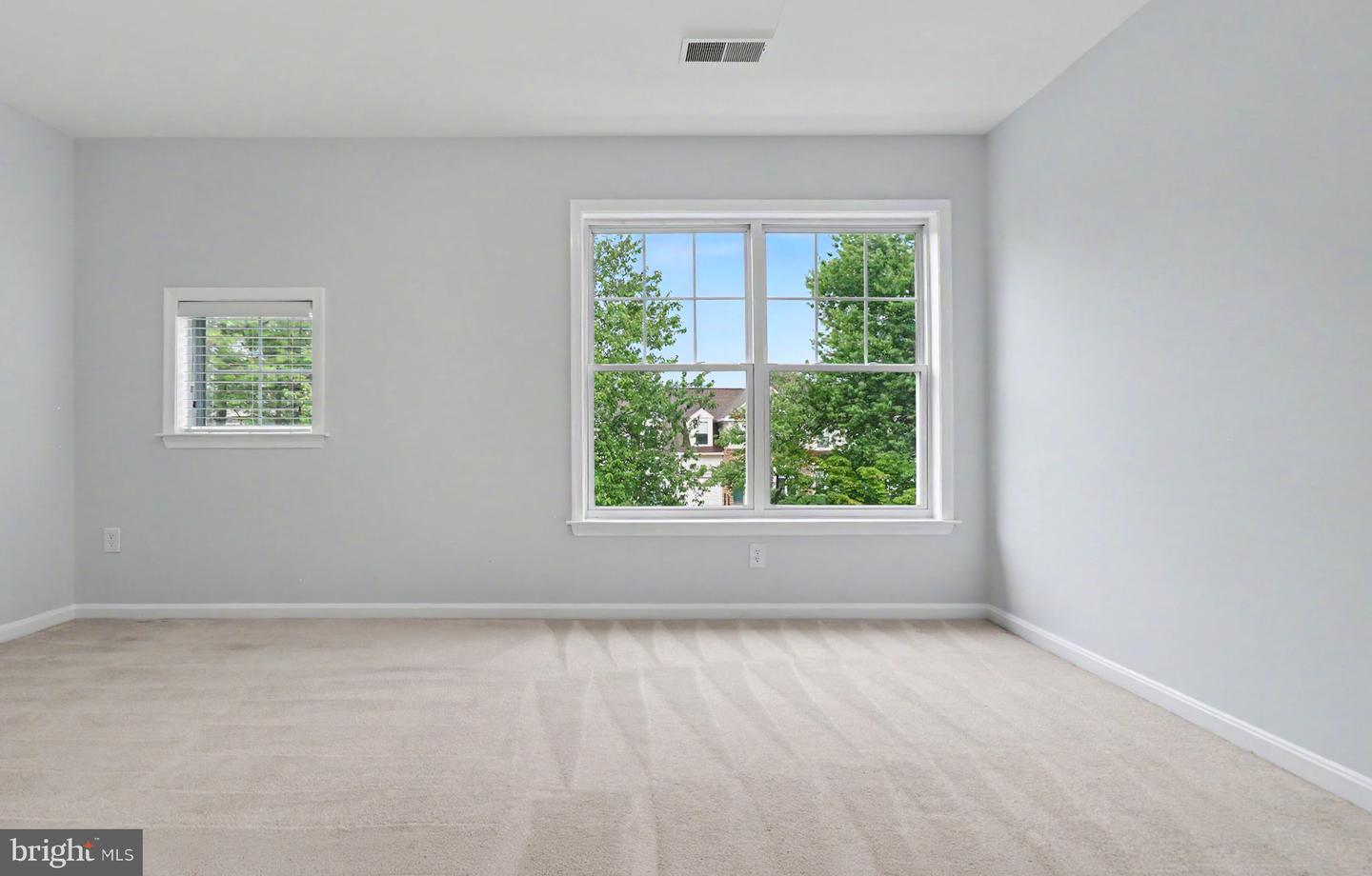 2228 Merion Pond W #54 Property Photo 40
