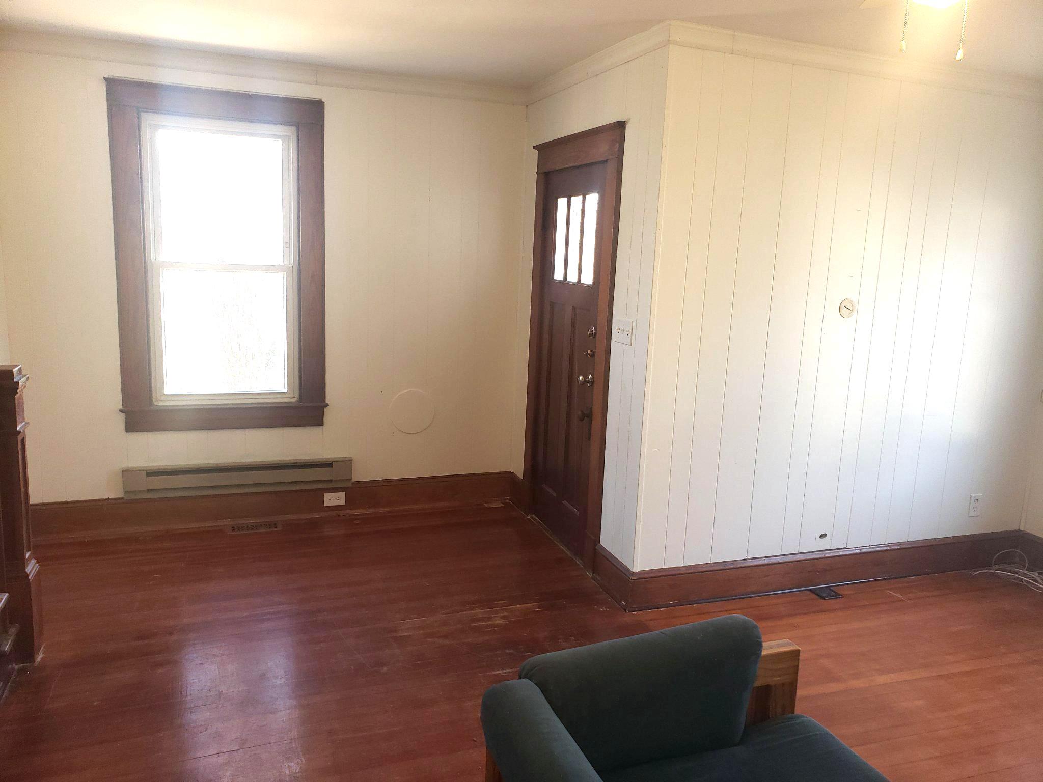5841 Main St Se Property Photo 8