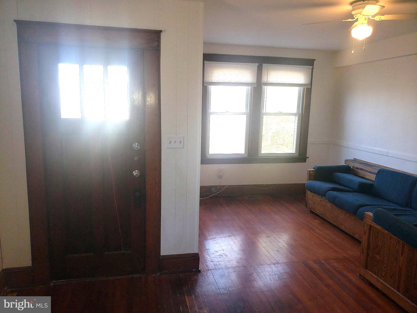 5841 Main St Se Property Photo 9
