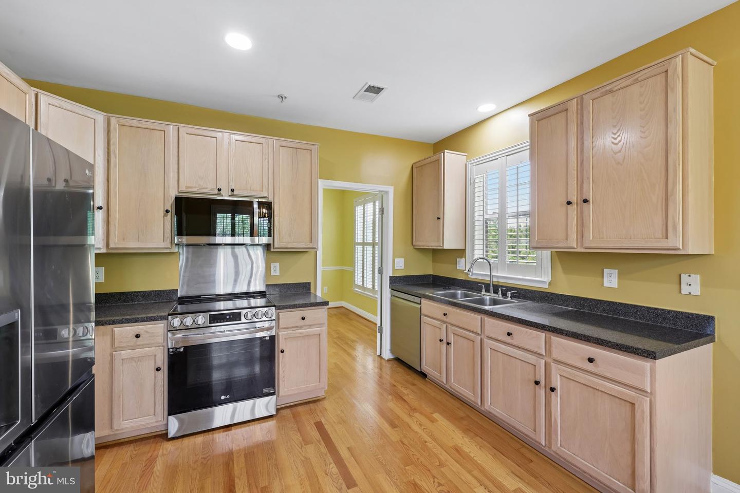5910 Great Star Dr #406 Property Photo 10