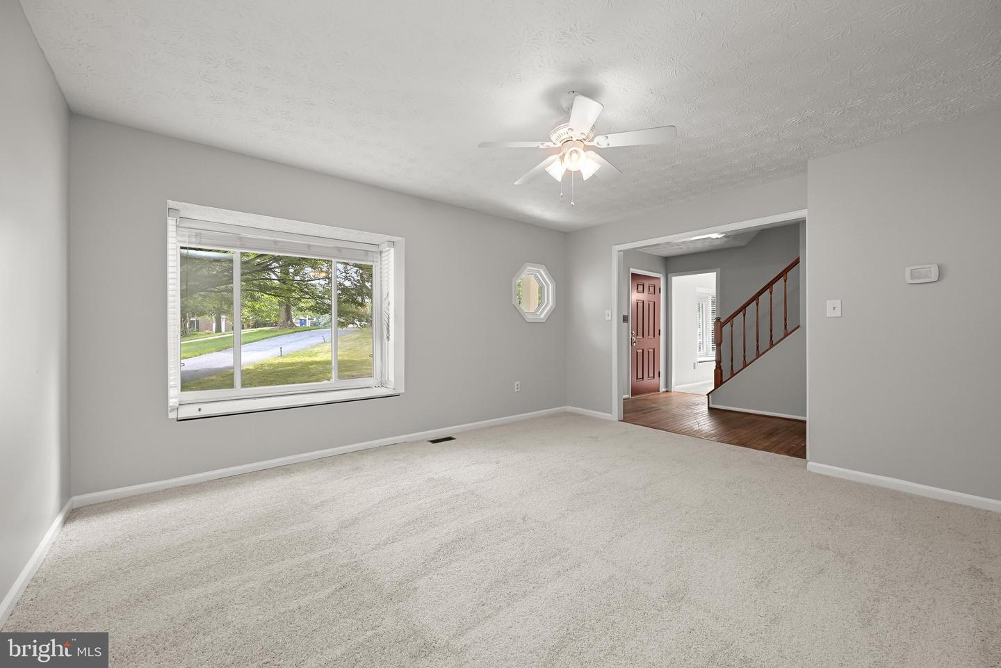 8209 Mossy Stone Ct Property Photo 5
