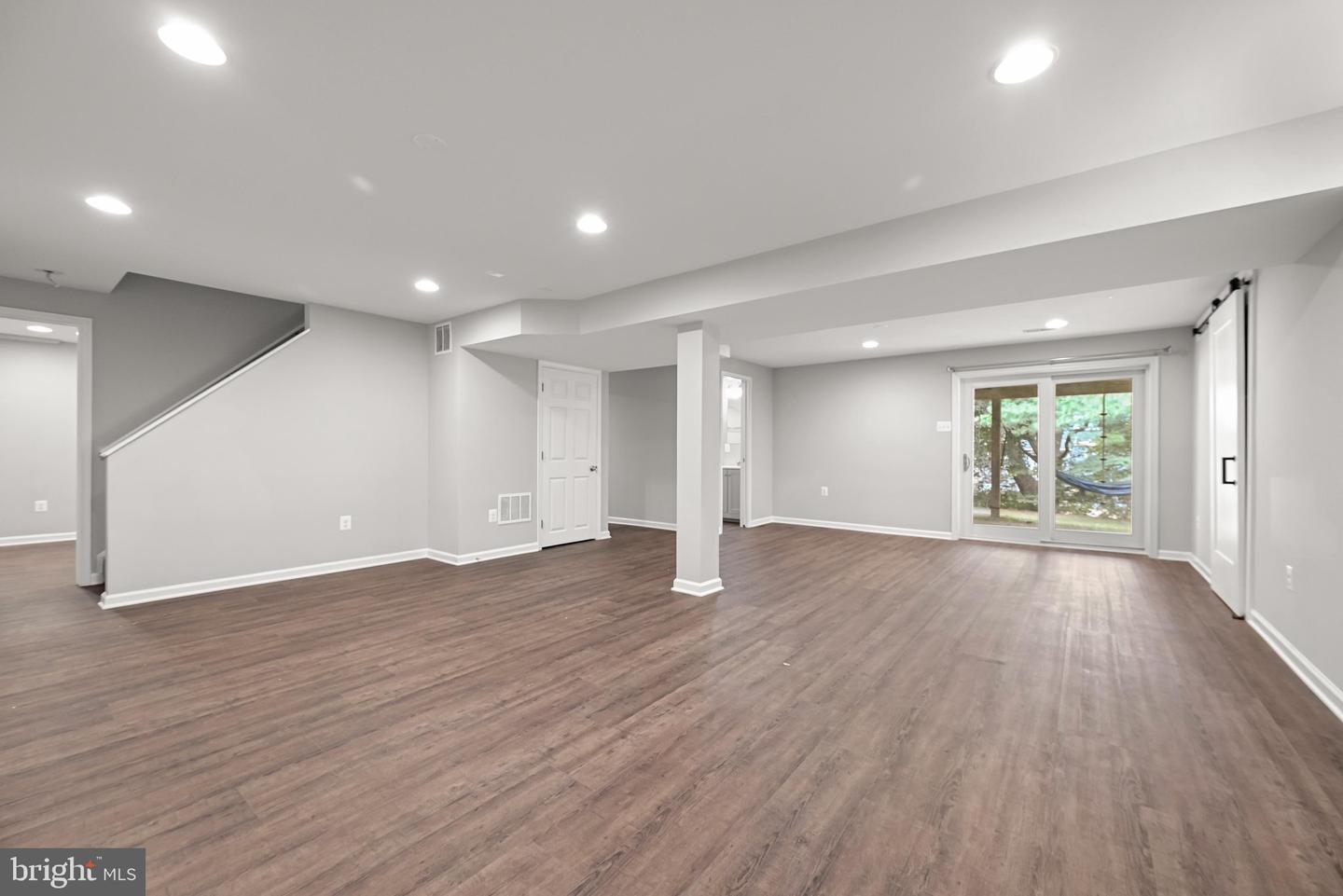 8209 Mossy Stone Ct Property Photo 31
