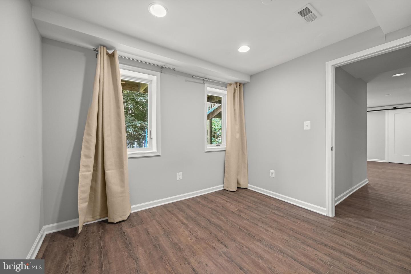 8209 Mossy Stone Ct Property Photo 34