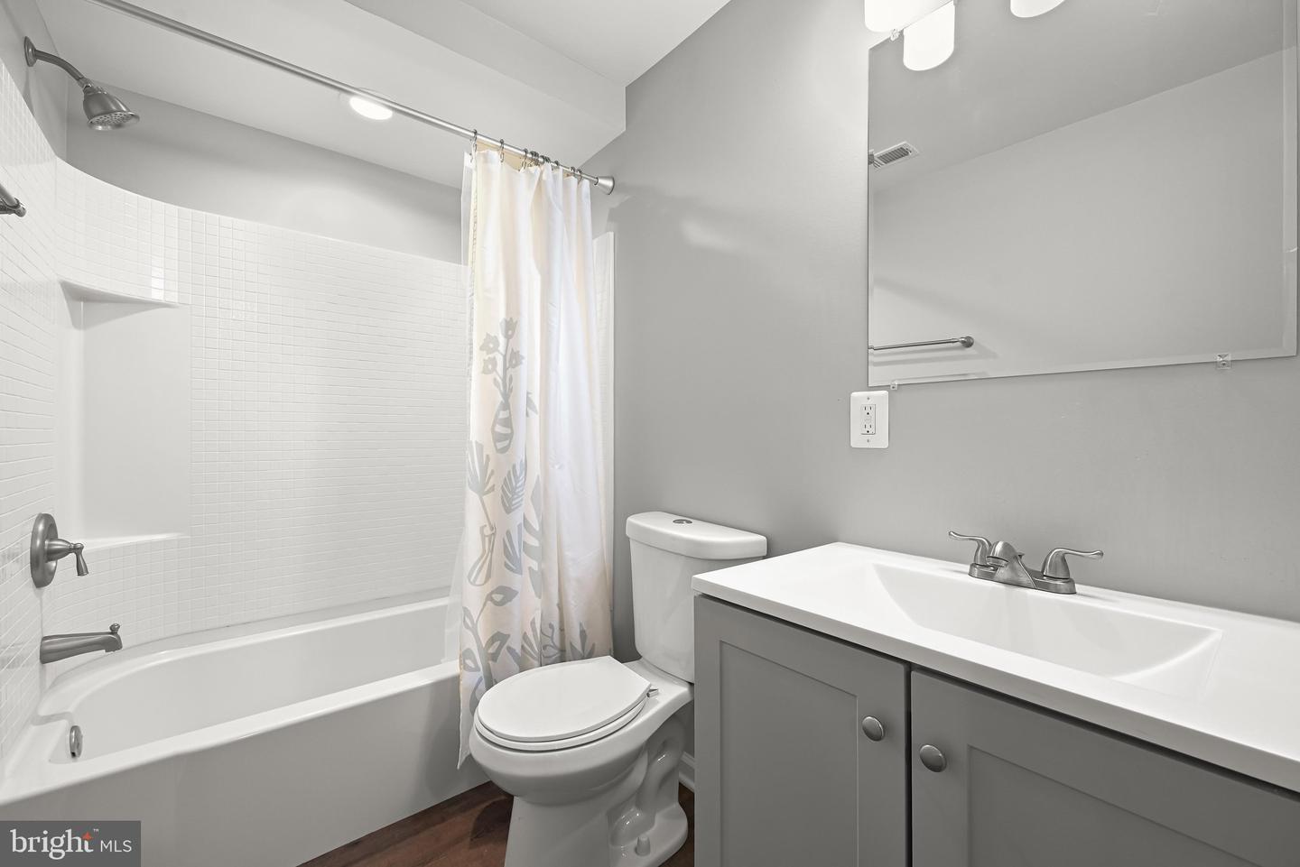 8209 Mossy Stone Ct Property Photo 35