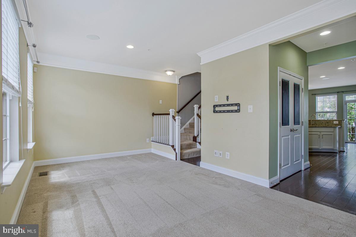 5922 Logans Way Property Photo 21