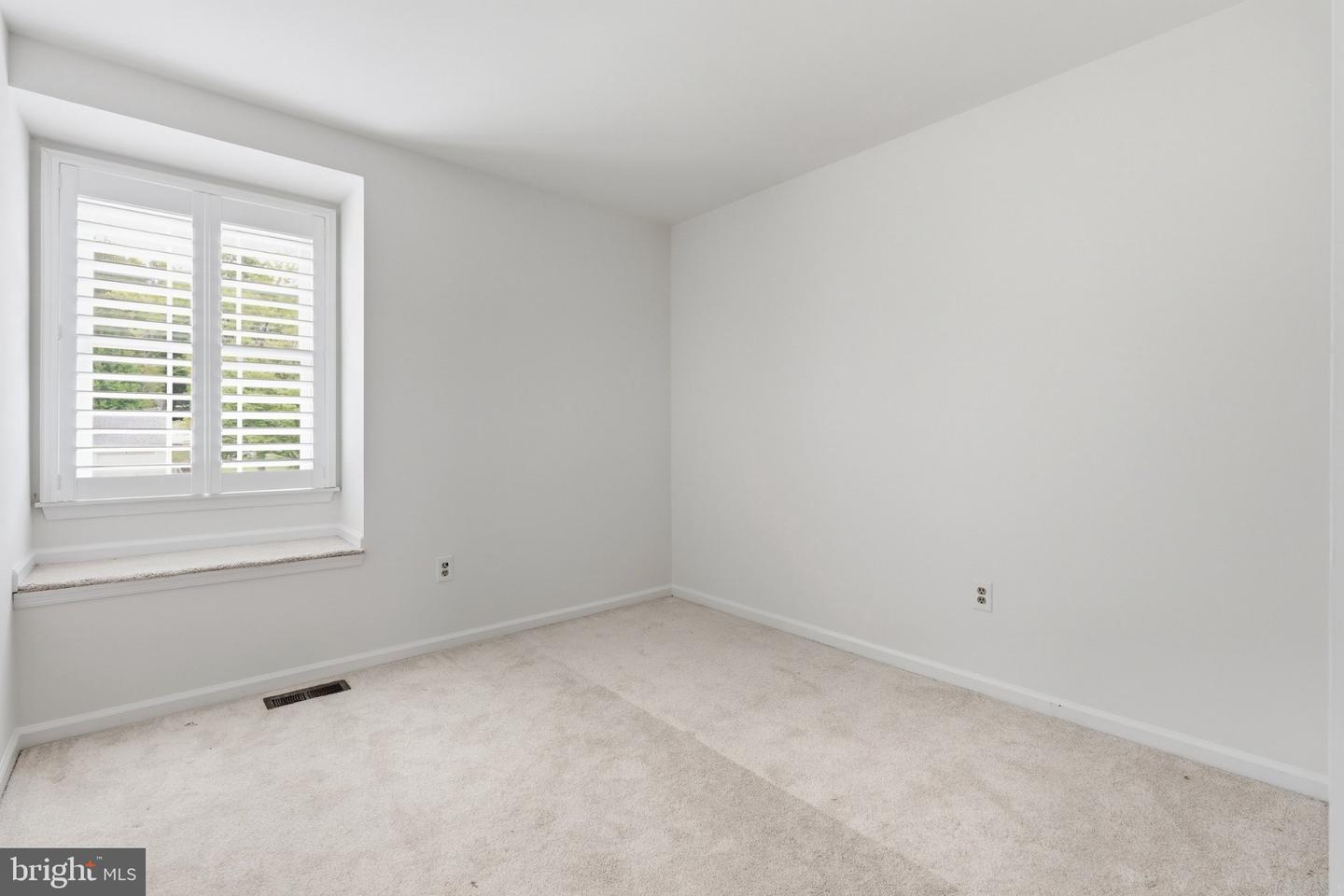 8825 Cardinal Forest Cir Property Photo 21