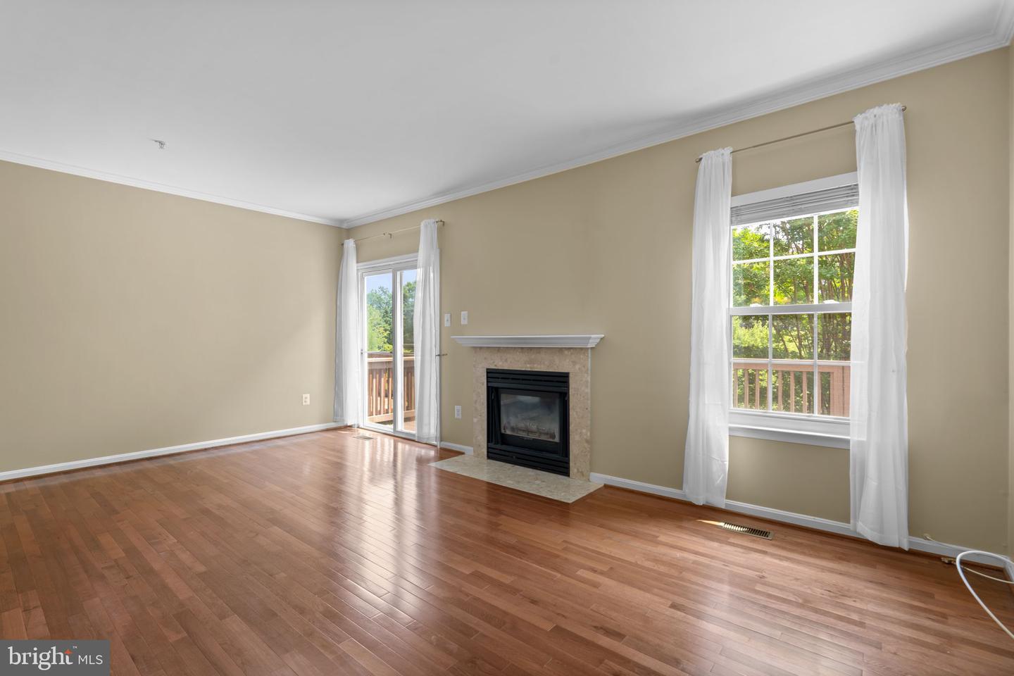 6337 Arbor Way Property Photo 4