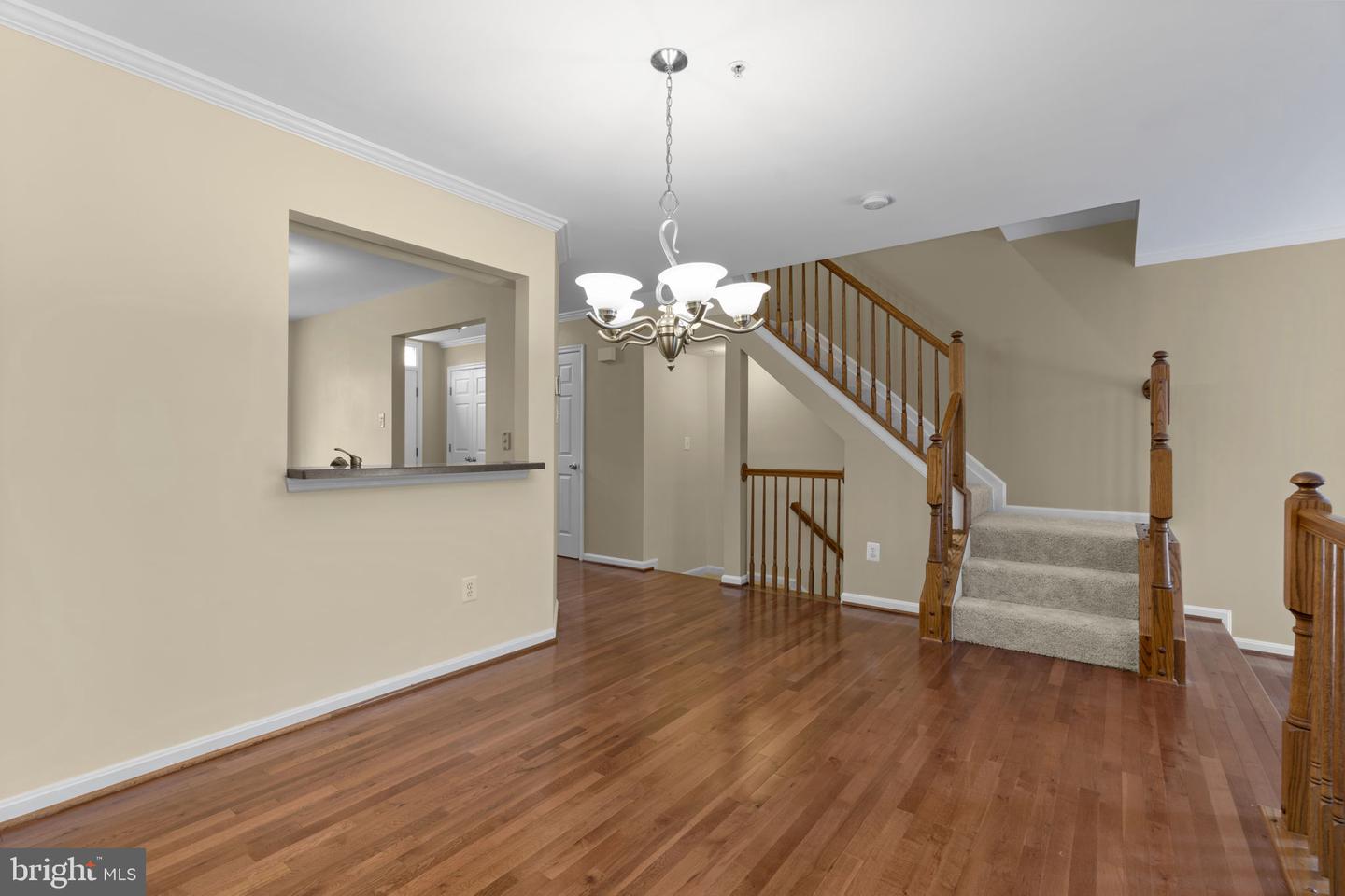 6337 Arbor Way Property Photo 9