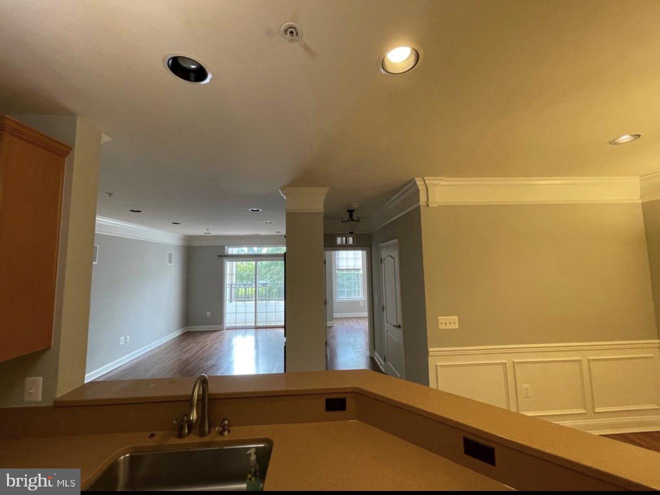 5801 Clipper Ln #205 Property Photo 7