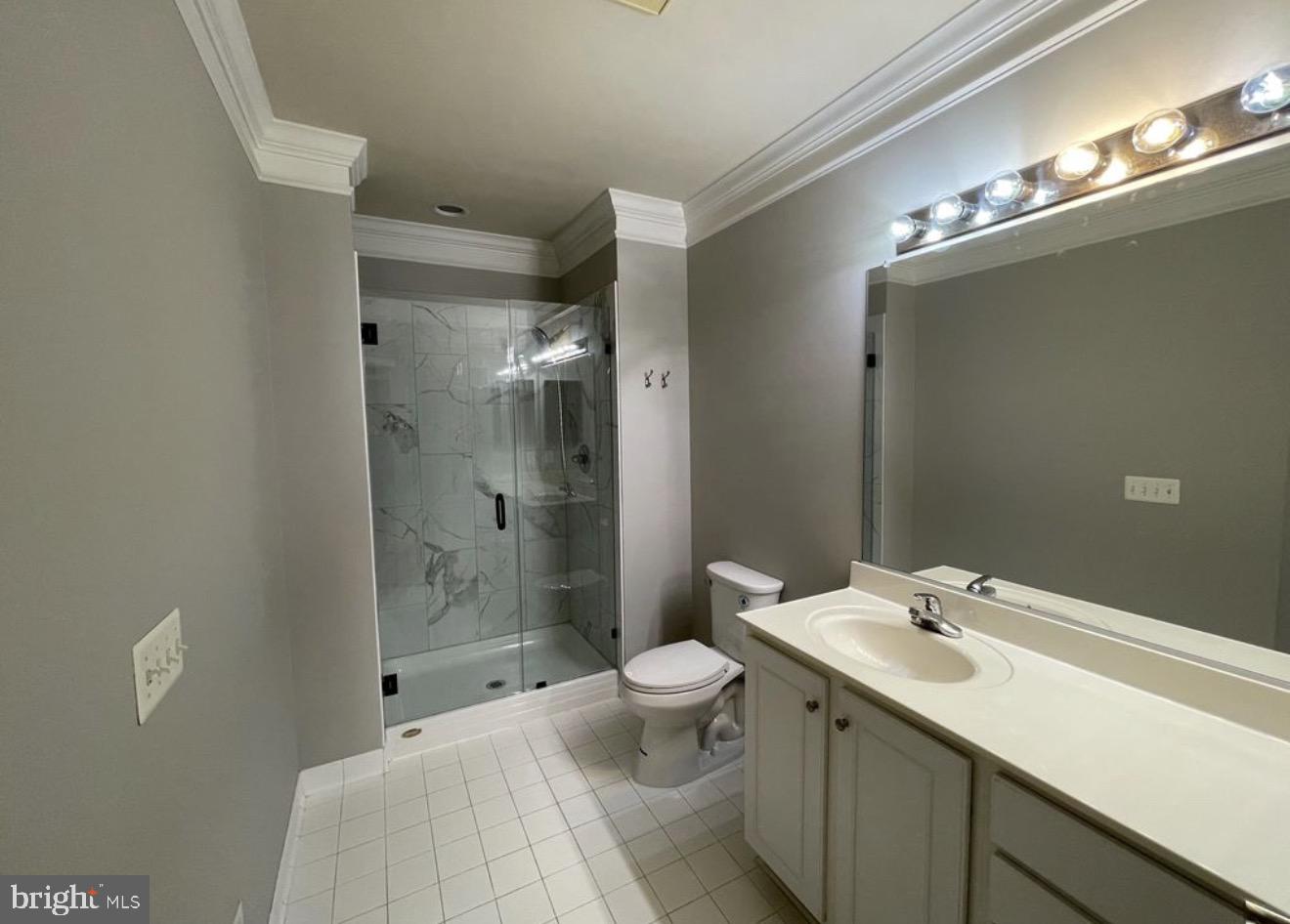 5801 Clipper Ln #205 Property Photo 10