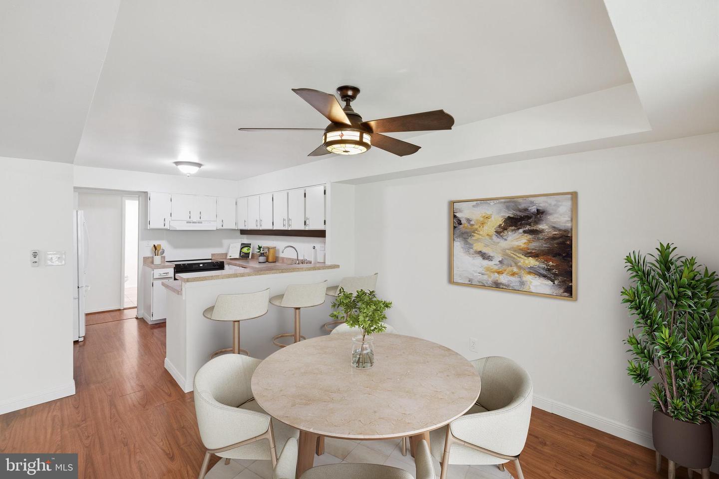 5647 HARPERS FARM RD #F Property Photo 1