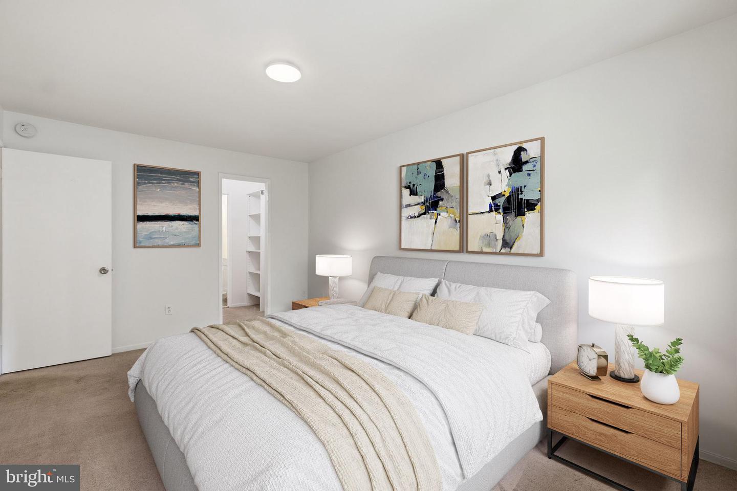 5647 Harpers Farm Rd #f Property Photo 14