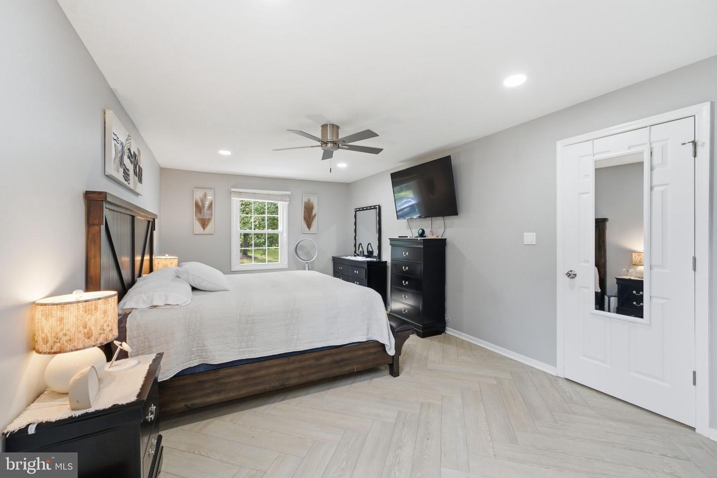 9521 Pamplona Rd Property Photo 36