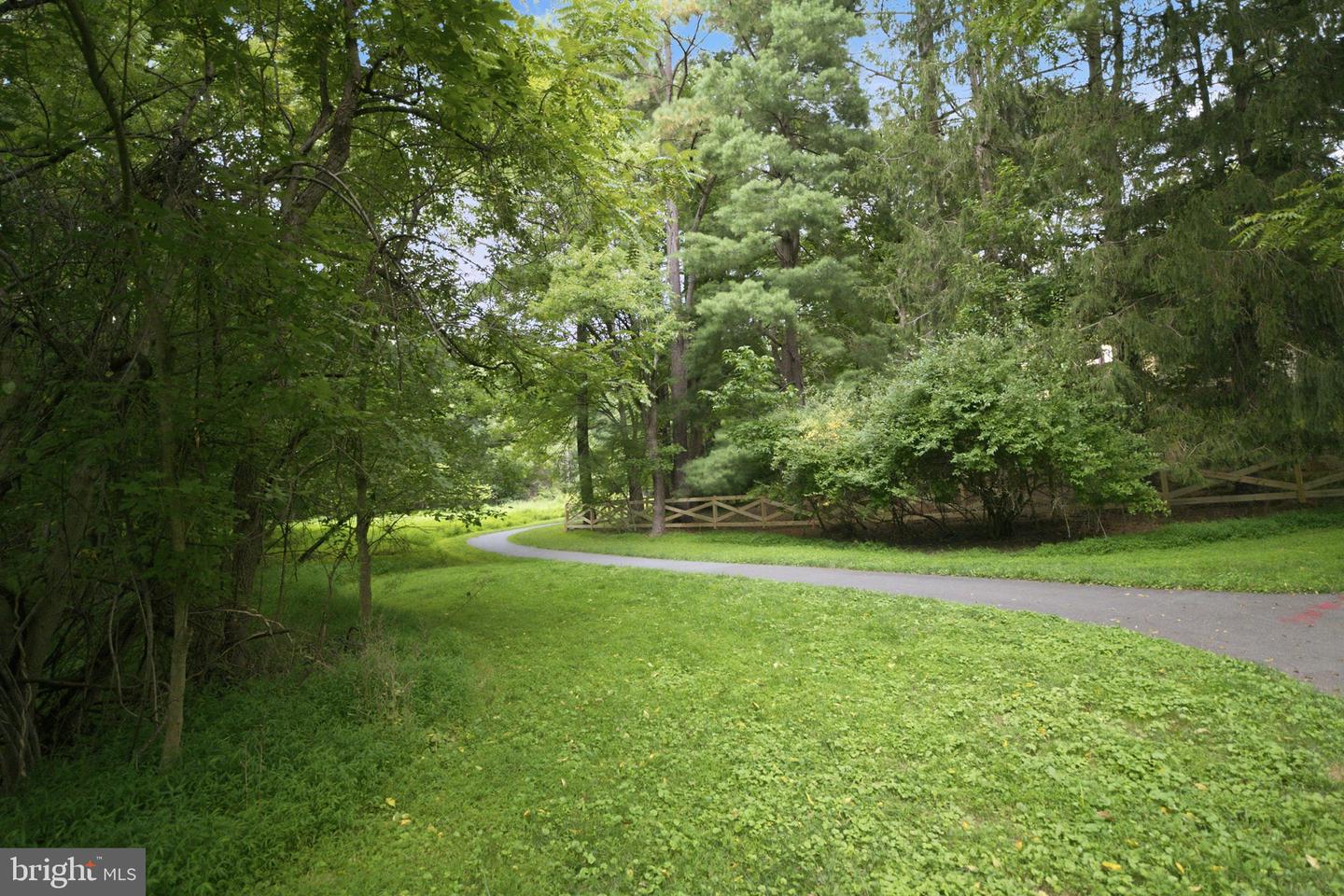 9521 Pamplona Rd Property Photo 70