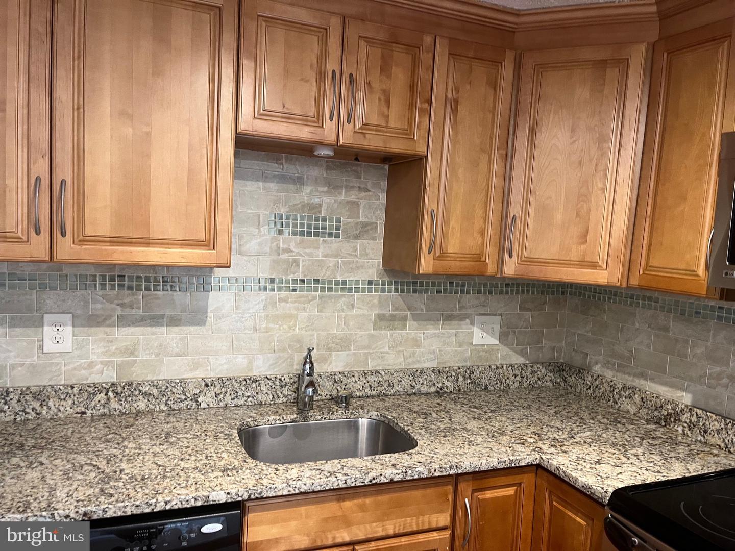 8034 Andiron Ln Property Photo 3