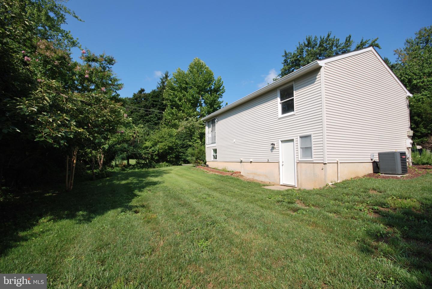 8034 Andiron Ln Property Photo 12