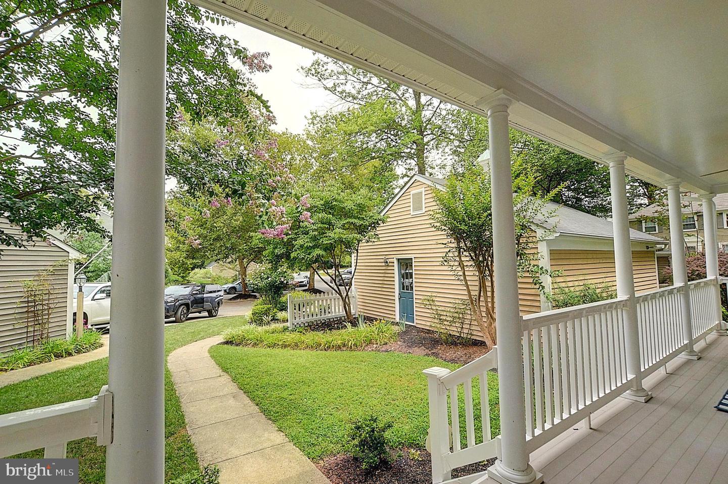 10979 Hickory Ridge Rd Property Photo 4