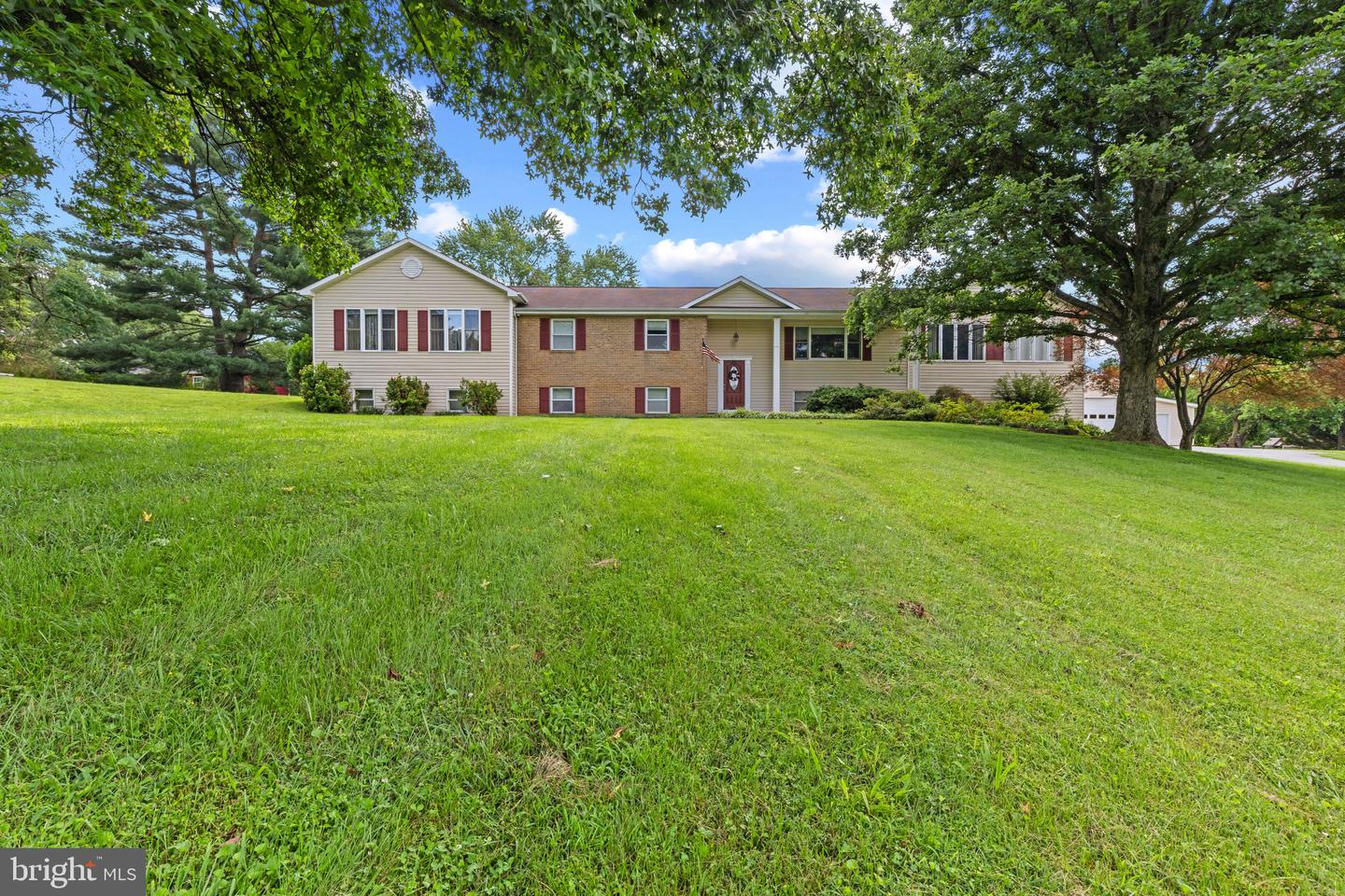 2155 Mckendree Rd Property Photo 1
