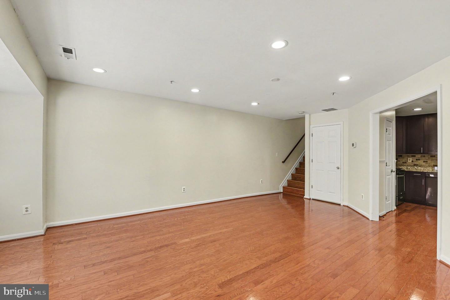 8922 Mallard Ct Property Photo 8