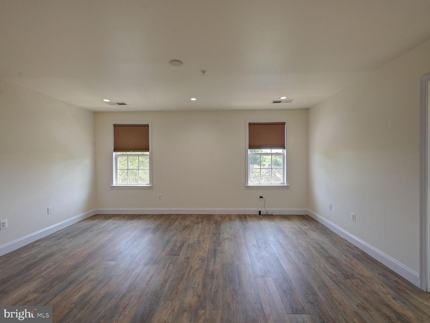 9722 June Flowers Way Property Photo 24