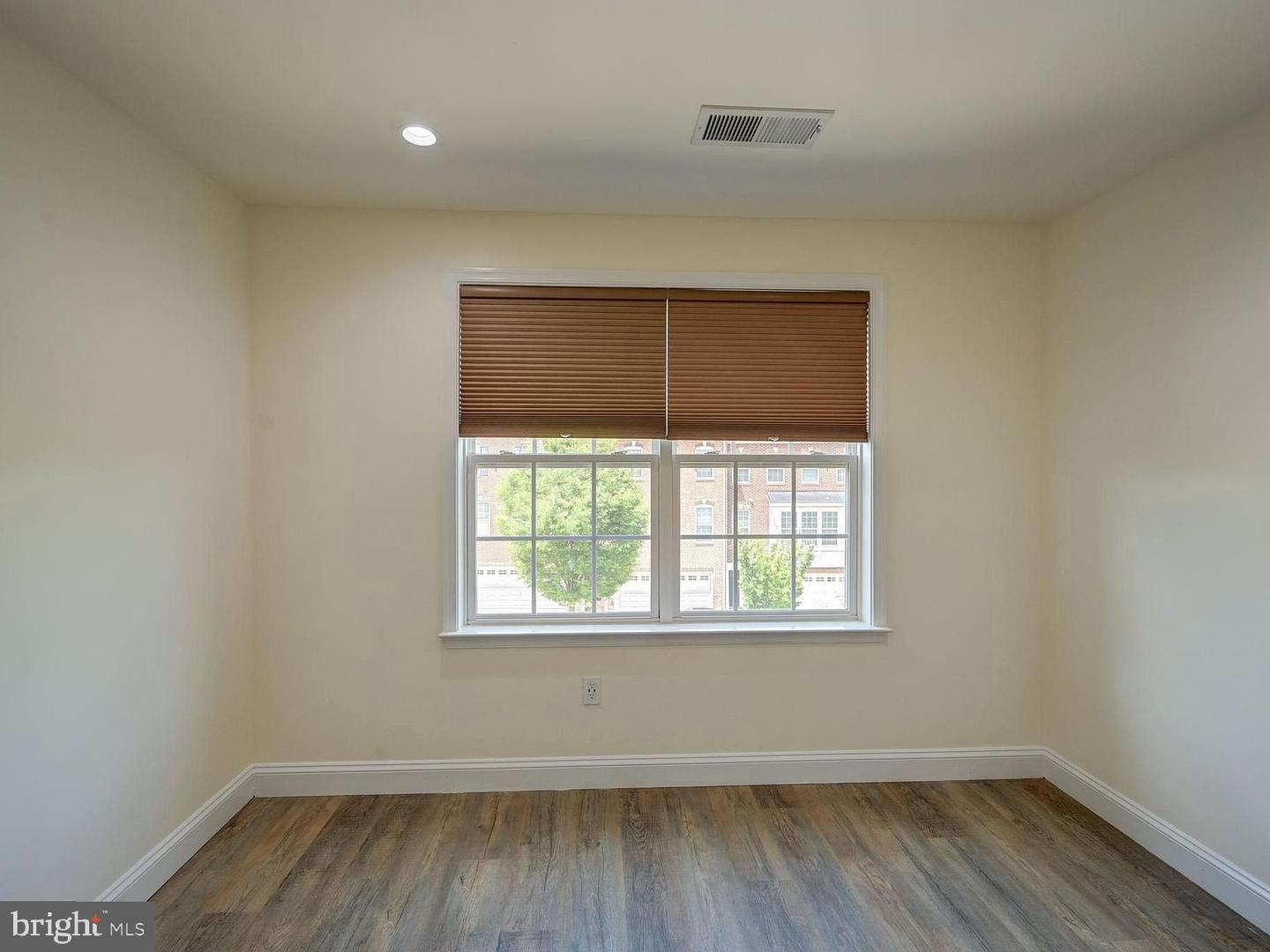 9722 June Flowers Way Property Photo 31