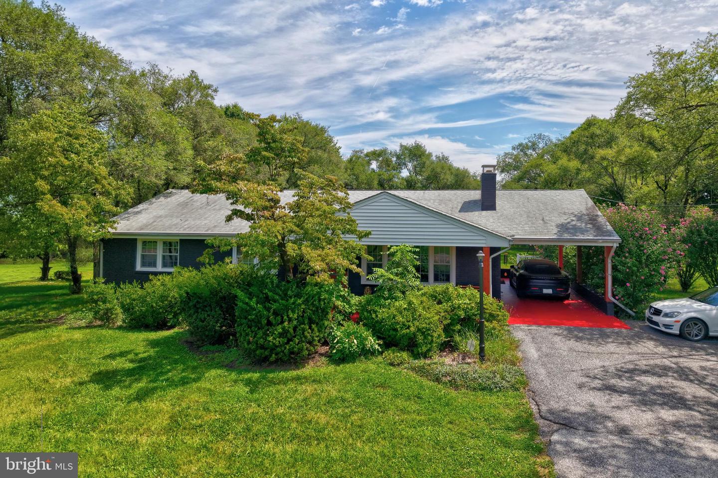 5521 MONTGOMERY RD Property Photo 1