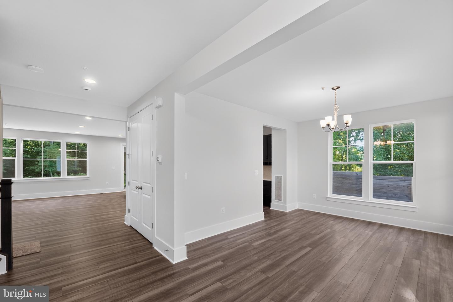 8580 Sunell Ln Property Photo 11