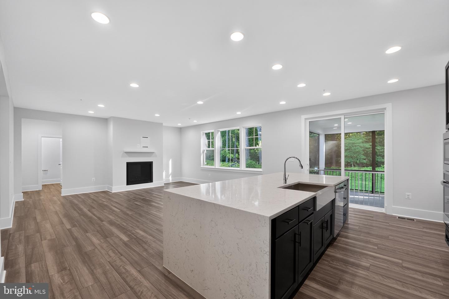 8580 Sunell Ln Property Photo 17