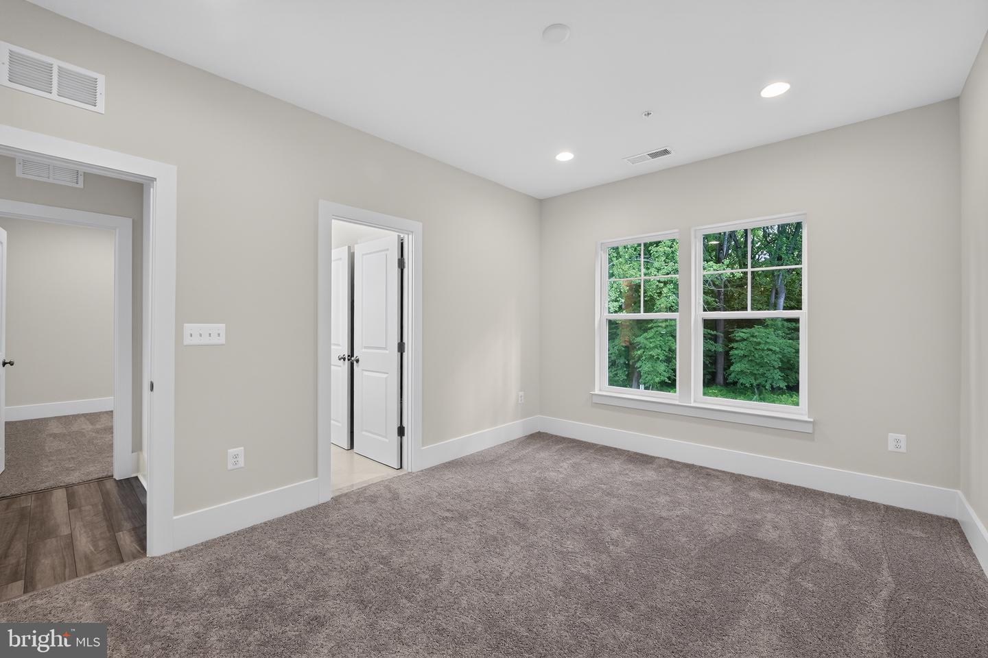 8580 Sunell Ln Property Photo 25