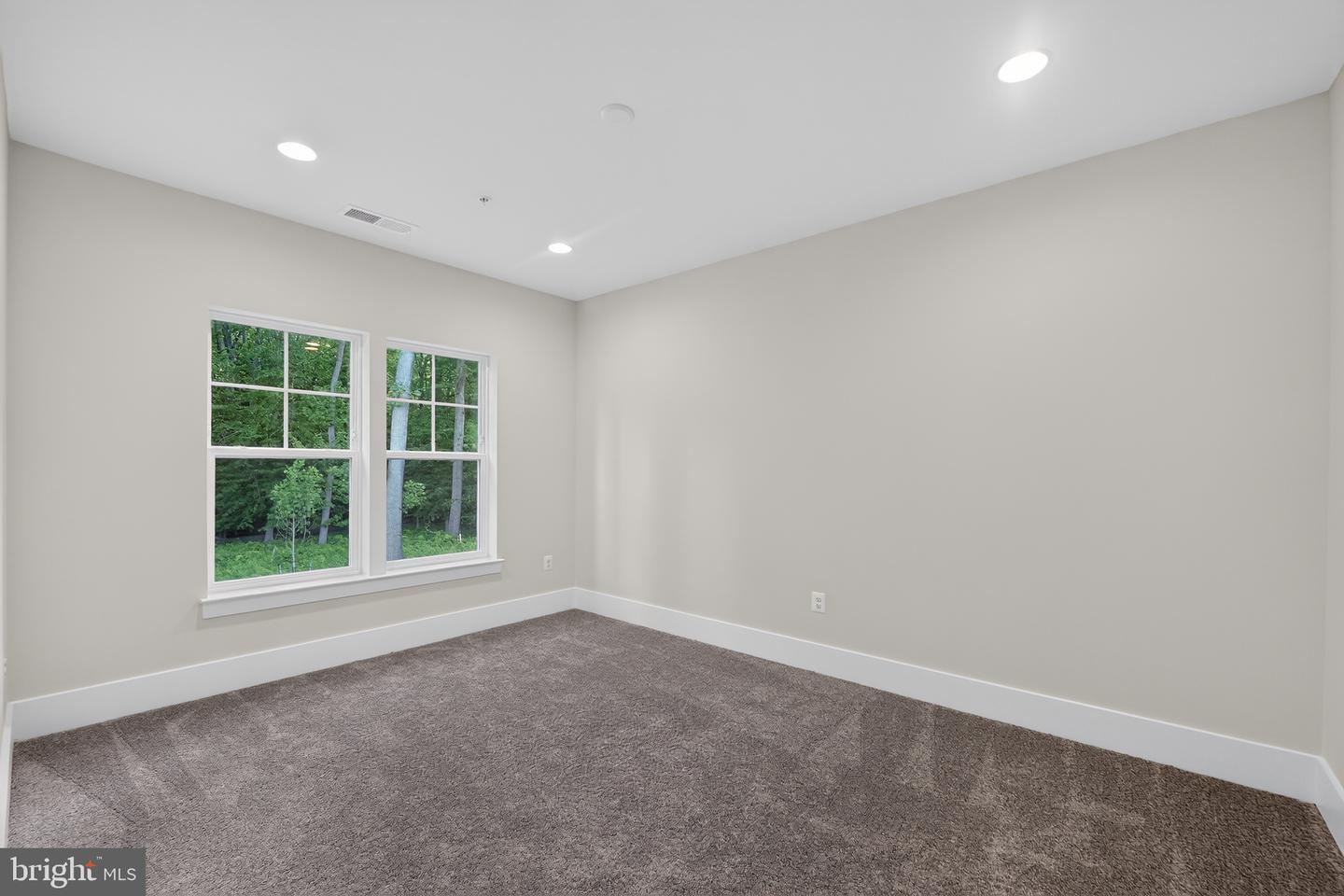 8580 Sunell Ln Property Photo 32