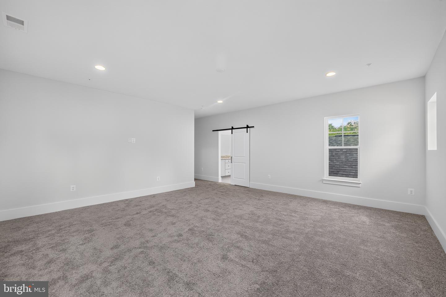 8580 Sunell Ln Property Photo 33