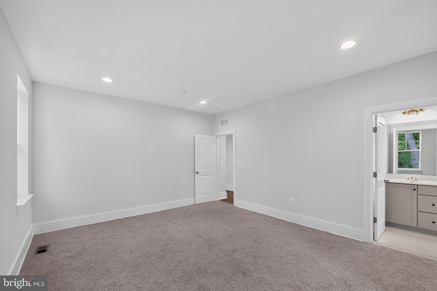 8580 Sunell Ln Property Photo 36