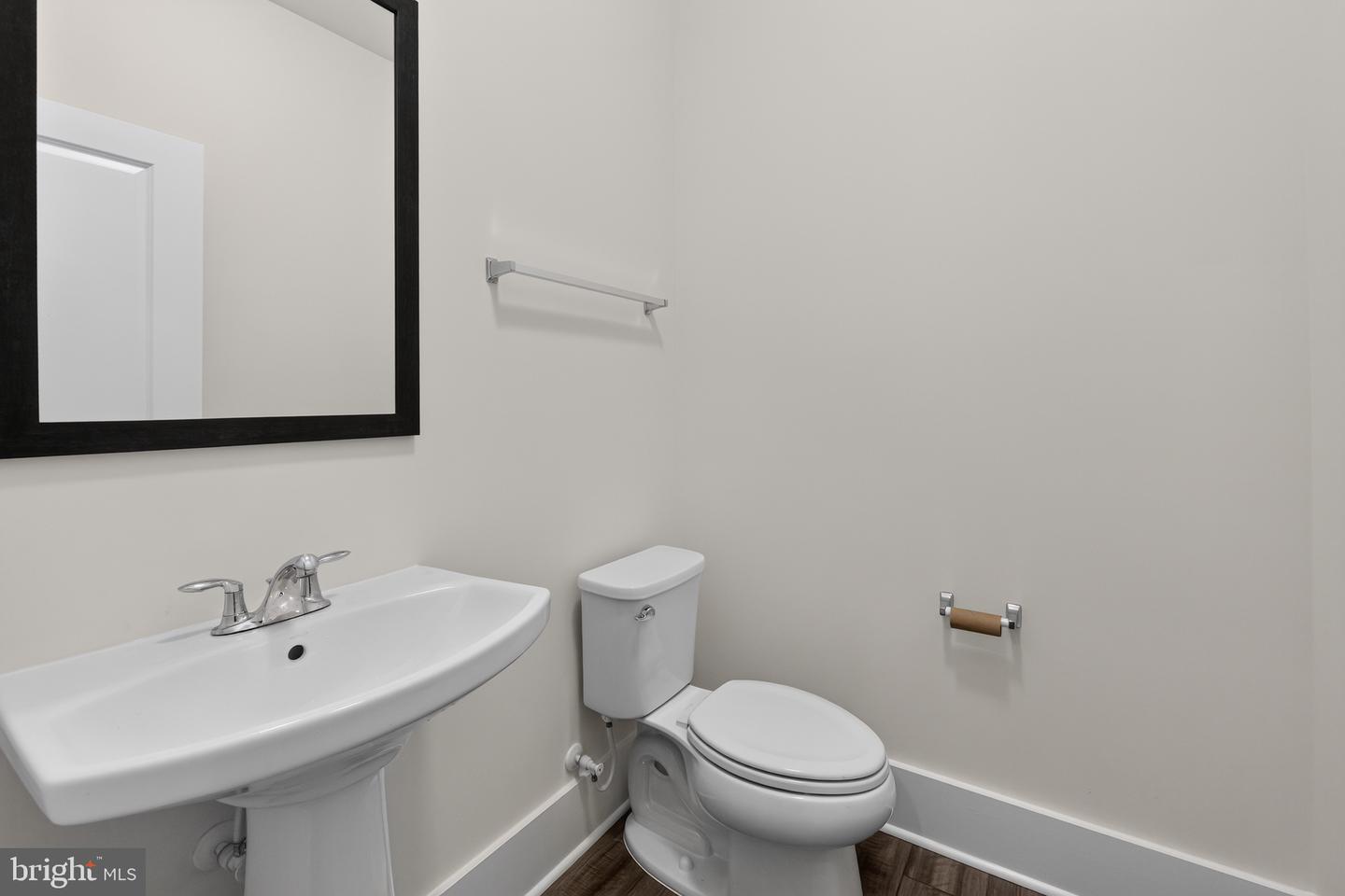 8580 Sunell Ln Property Photo 44