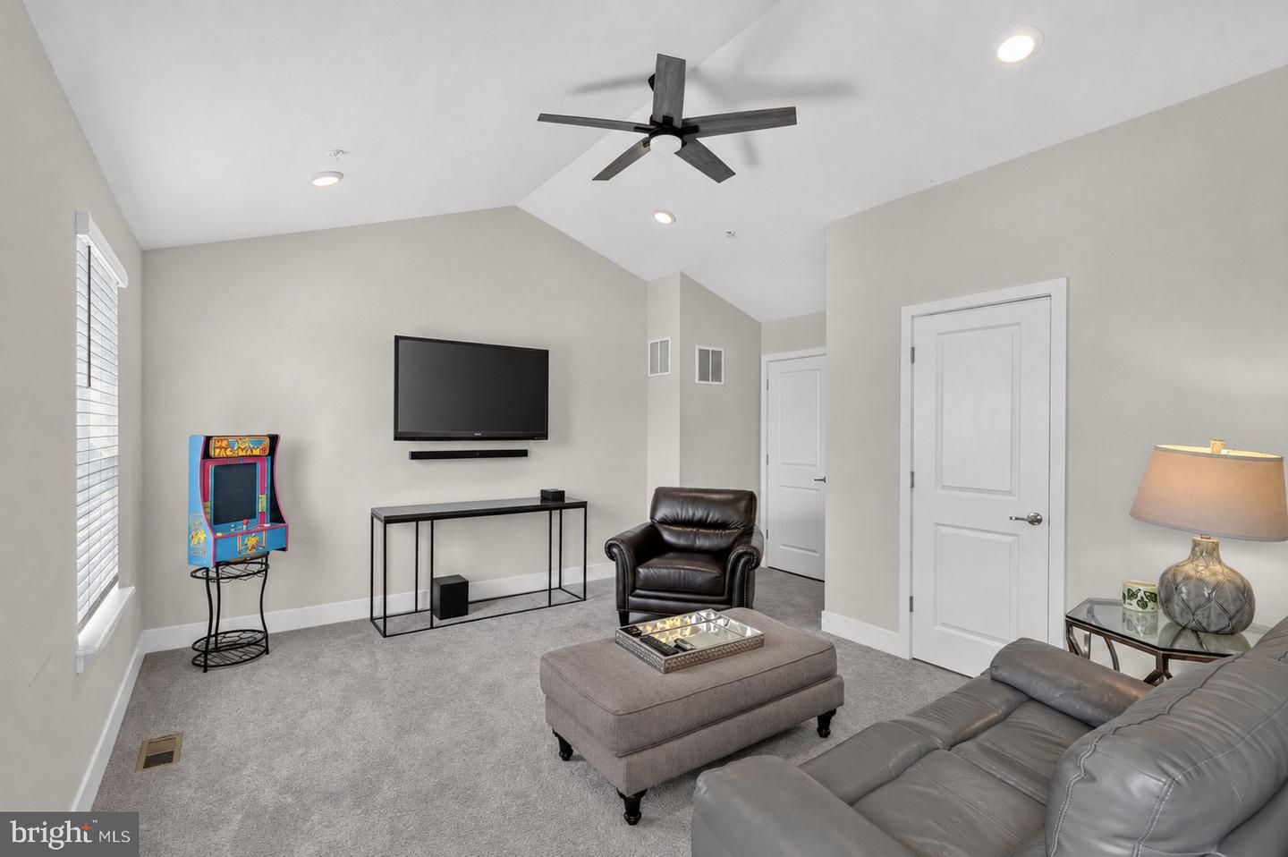 7933 Potter Pl Property Photo 25