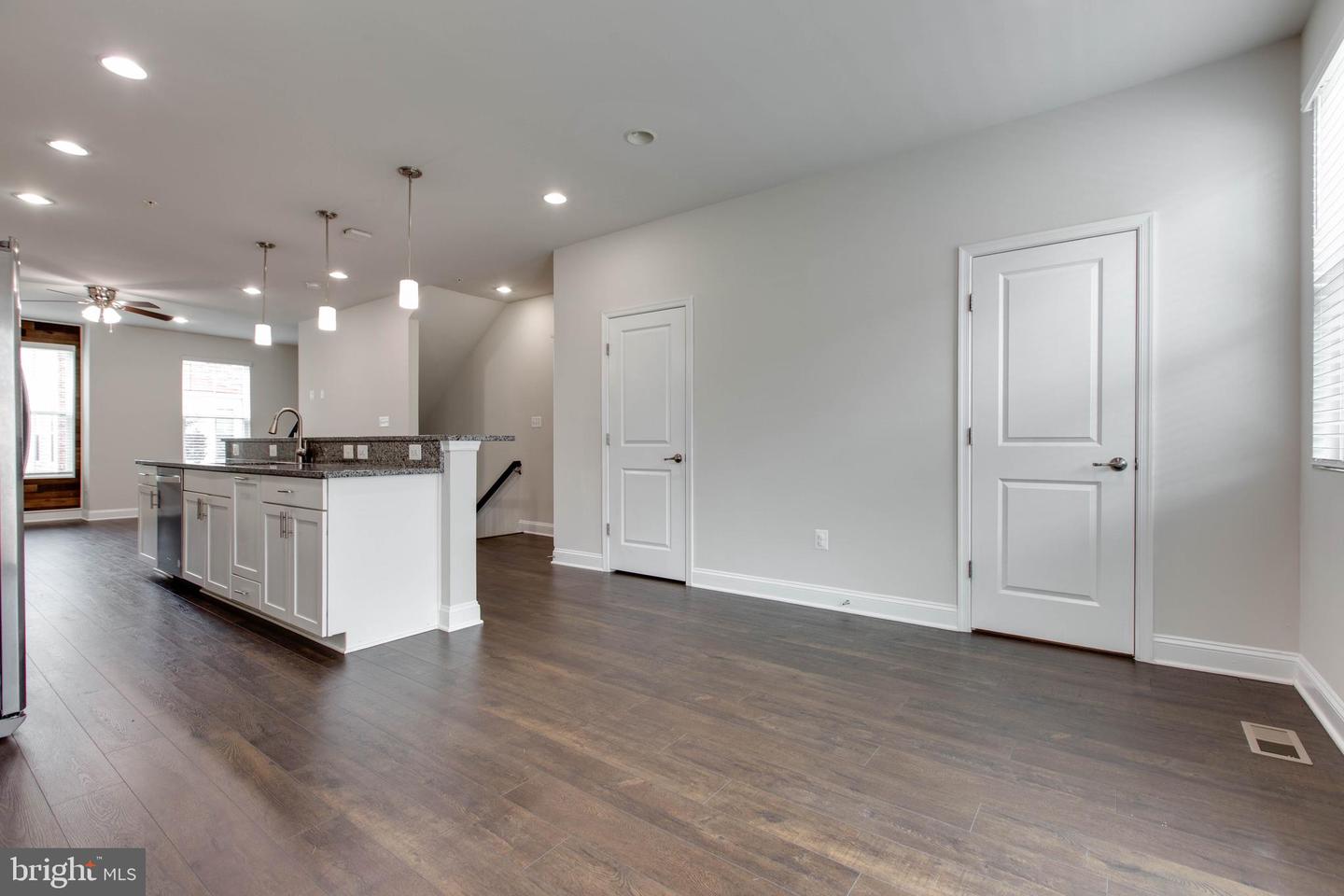 7110 Druce Way Property Photo 16