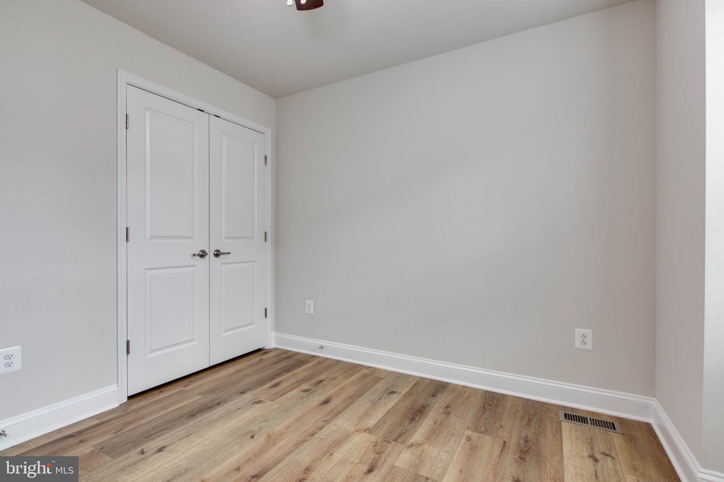 7110 Druce Way Property Photo 34