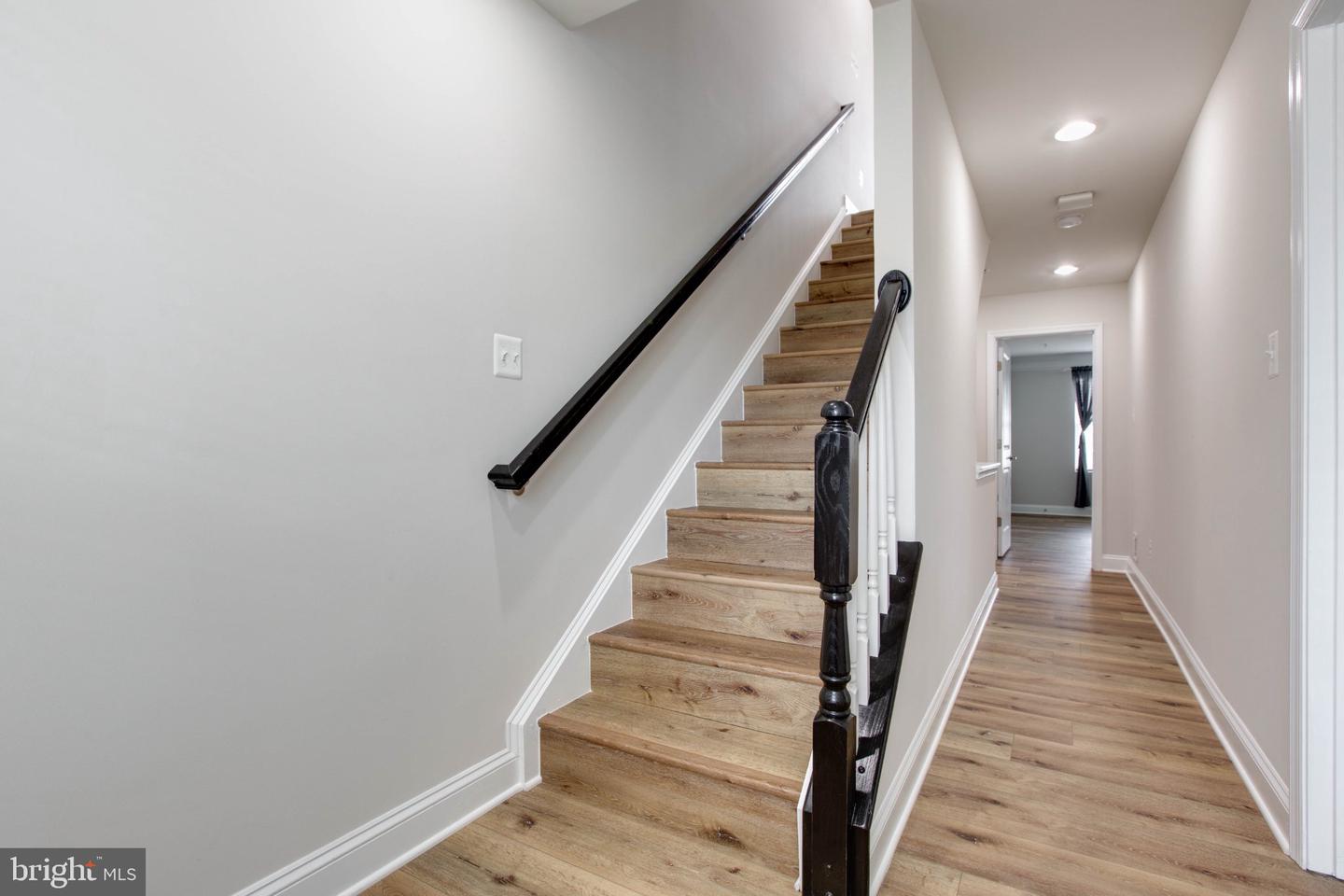 7110 Druce Way Property Photo 35