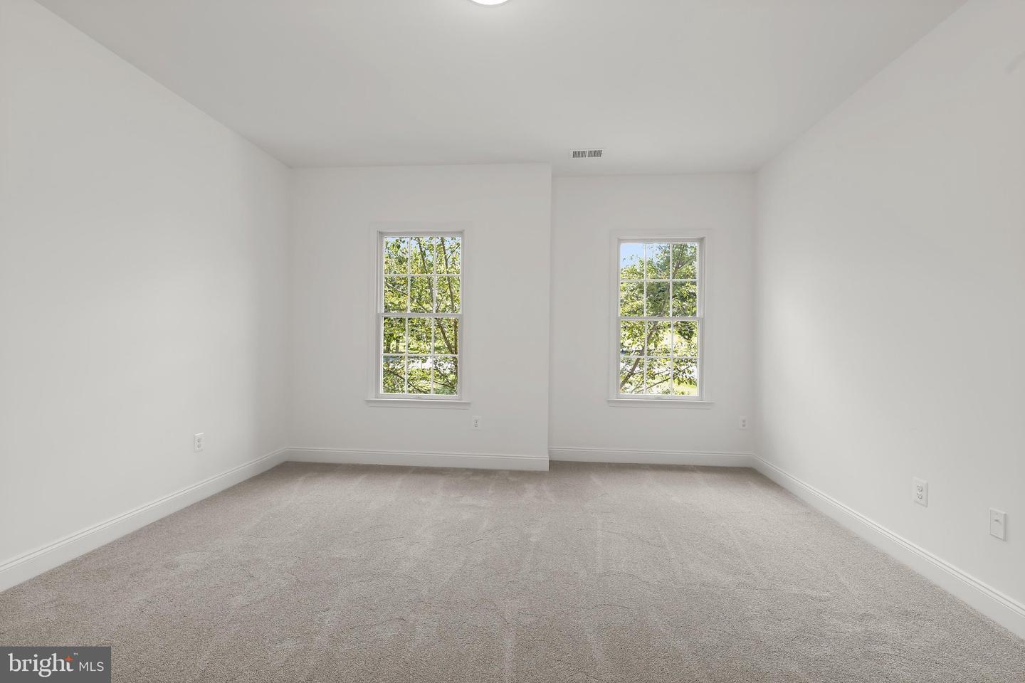 11546 Fox River Dr Property Photo 33