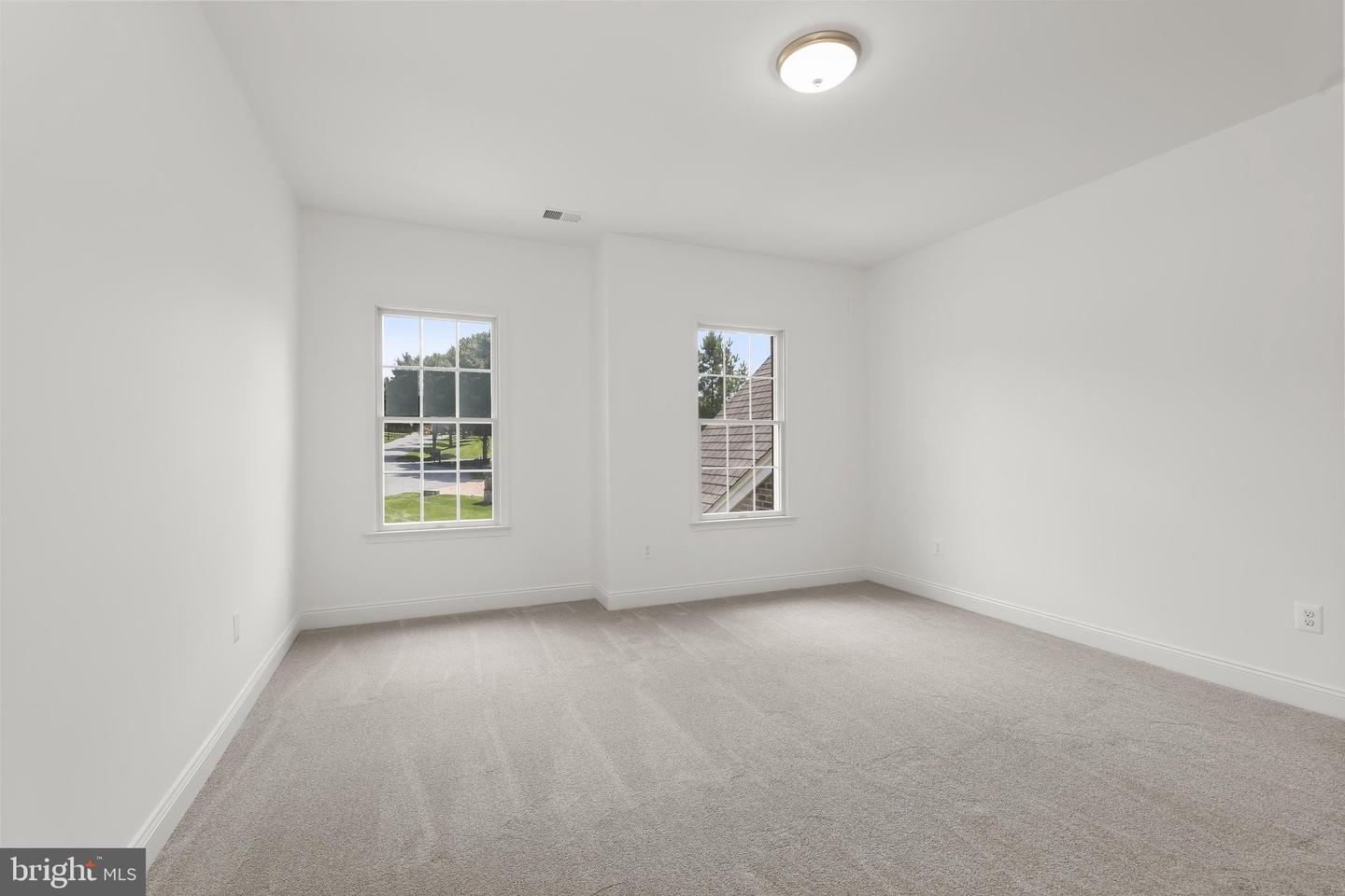 11546 Fox River Dr Property Photo 57