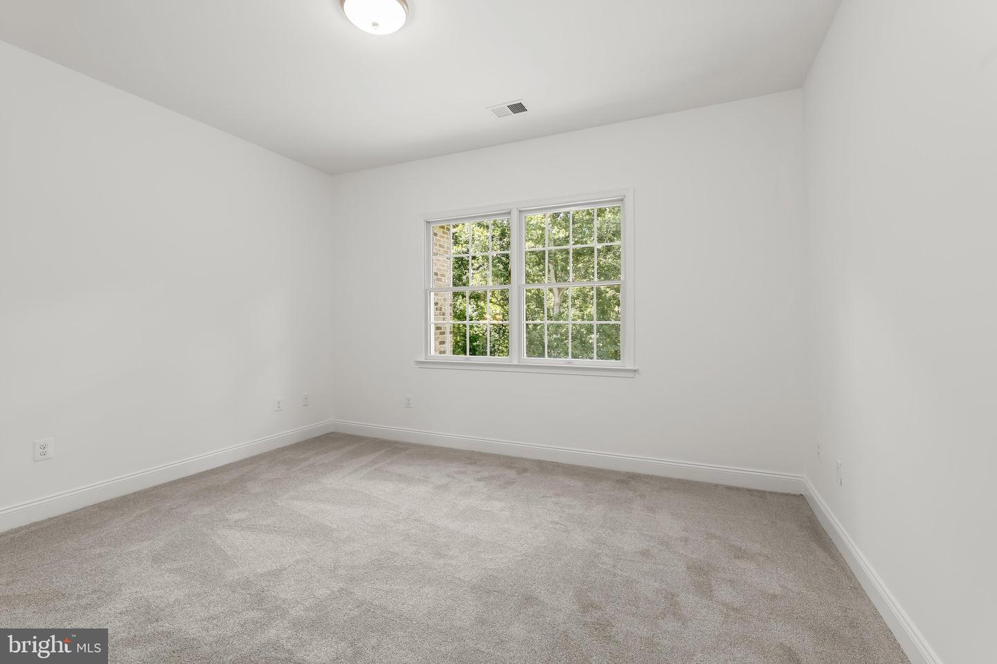 11546 Fox River Dr Property Photo 59