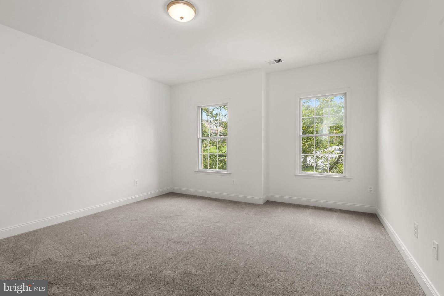 11546 Fox River Dr Property Photo 61
